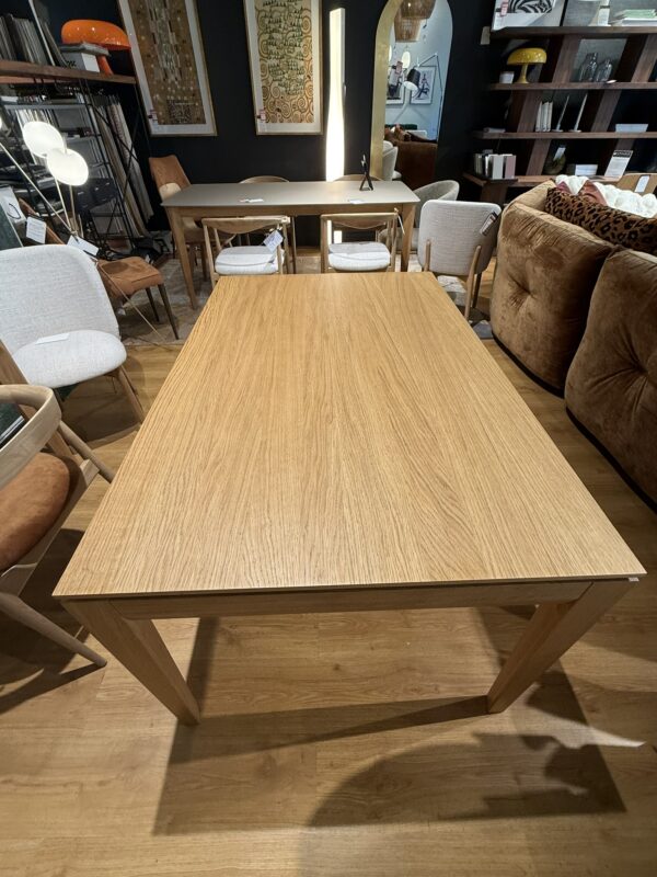 table-extensible-buzz-dasras