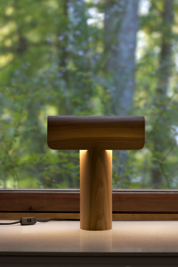 lampe-secto-teelo-placage-noyer